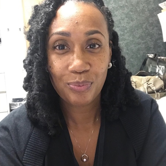 Meet your Posher, Monica - Picture 5 of 5